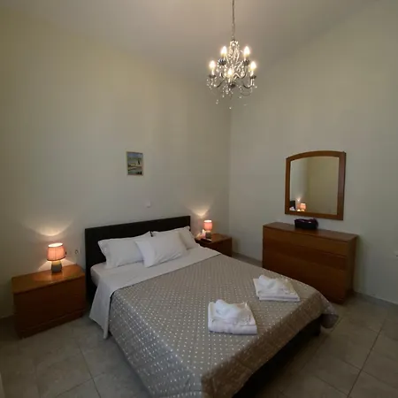 Aronis Spyros Panoramic Seaview Apartments Longos  Room photo
