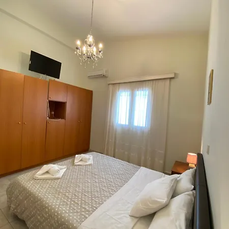 Aronis Spyros Panoramic Seaview Apartments Longos  Room photo