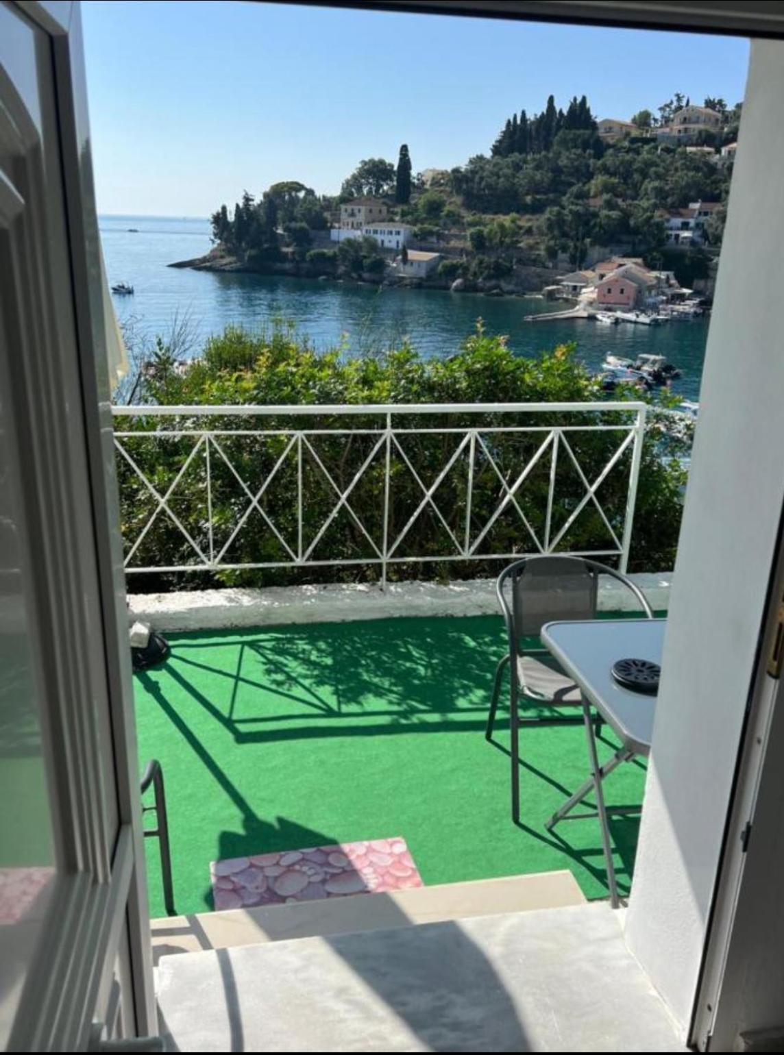 Aronis Spyros Panoramic Seaview *